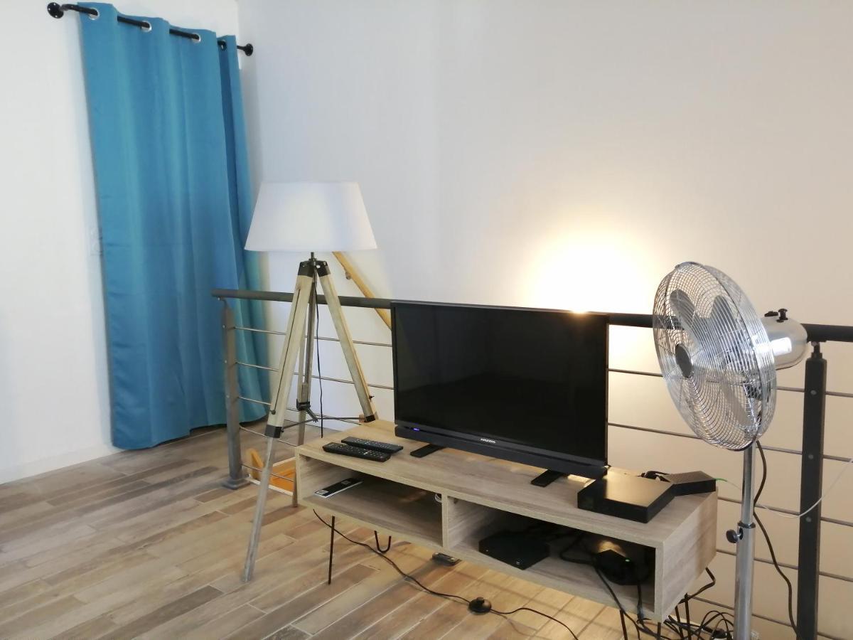 Appartamento Blue Rent Bron Esterno foto